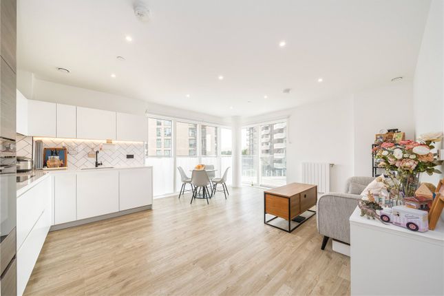 Flat 403, Quill House, 1, Plowden Road, London photo 4