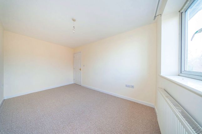 Meadowcroft Court, Runcorn photo 5