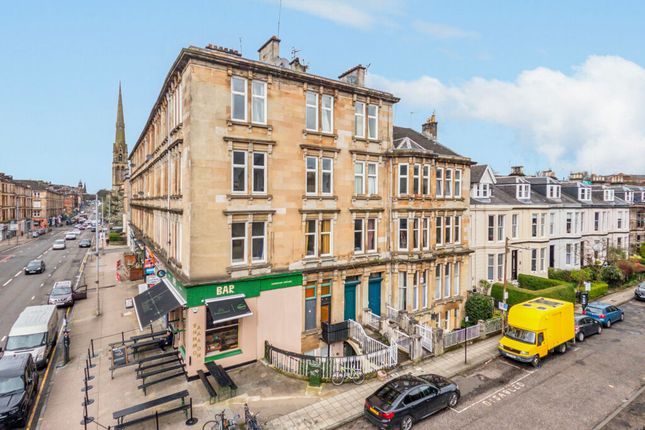 Flat for sale in Holyrood Crescent, Glasgow