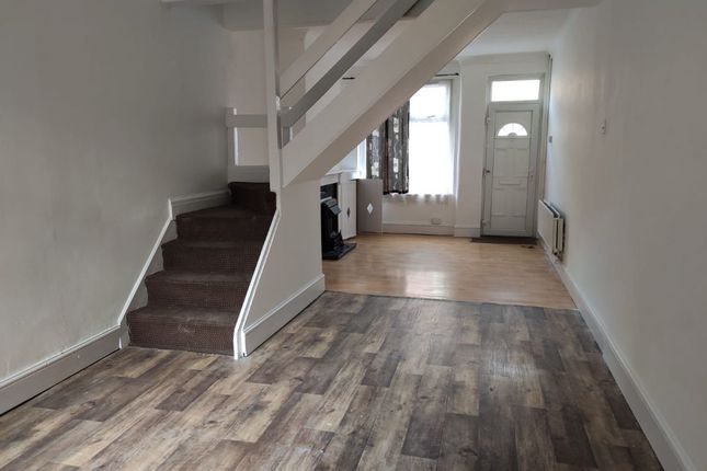16 Vaughan Street, Leicester photo 5