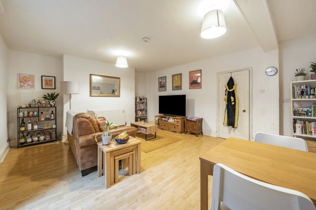 29a,, Hewlett Road, Gloucestershire photo 3