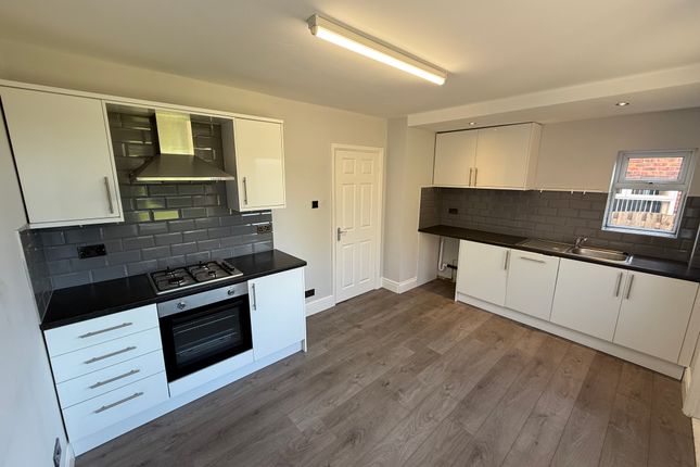 6, The Grove, Wickersley, Rotherham photo 3