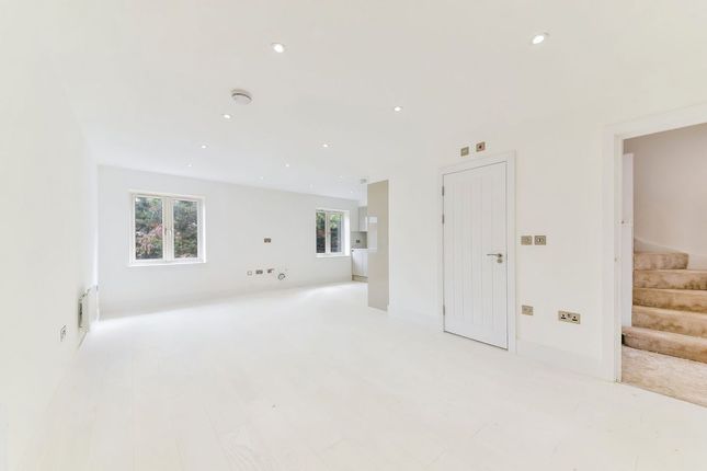 Flat 6, 43, Ruislip Road, Greenford photo 3