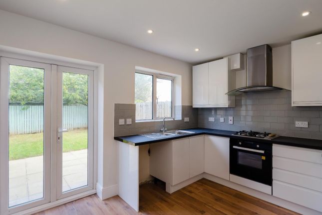 57, Severn Green, York photo 4