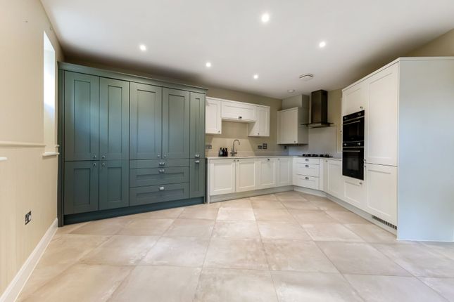 25, Kendrick Avenue, Beaconsfield photo 2