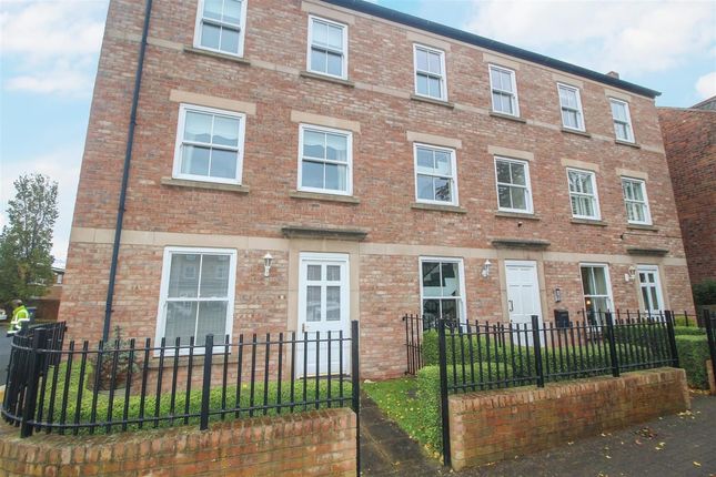 1 Bedroom Flat