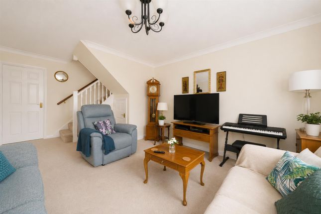 59 Upper Heath Road, St Albans, St. Albans photo 2