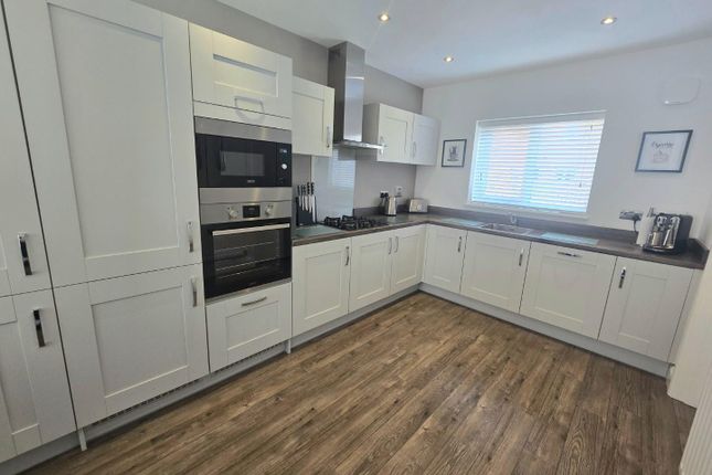 5, Whitworth Drive, Darlington photo 3