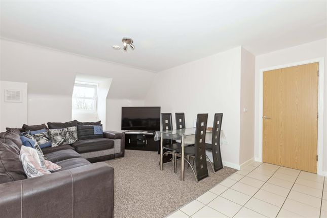 Flat to rent in Orme Road, Worthing