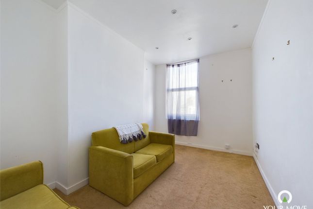 Flat to rent in Canterbury Road, Margate, Kent