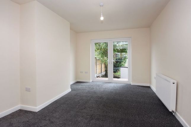 29, Ercall Gardens, Telford photo 5