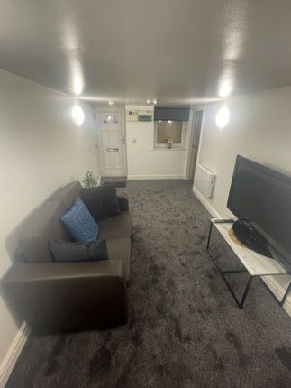 51 Geoffrey Street - Flat 1, Preston photo 3