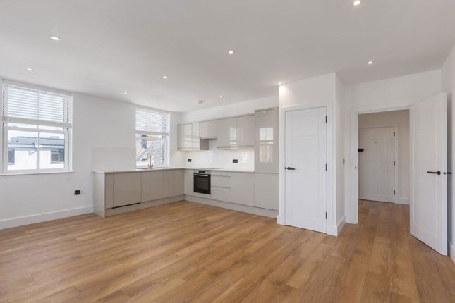 Flat 3, 1, Bradford Street, Tonrbridge photo 3