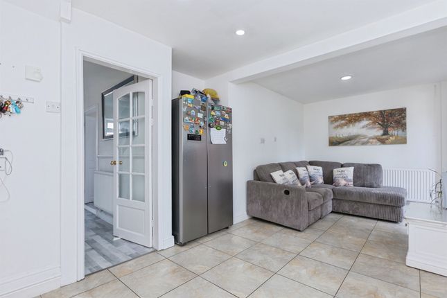 3, Dovedale Road, Leicester photo 3