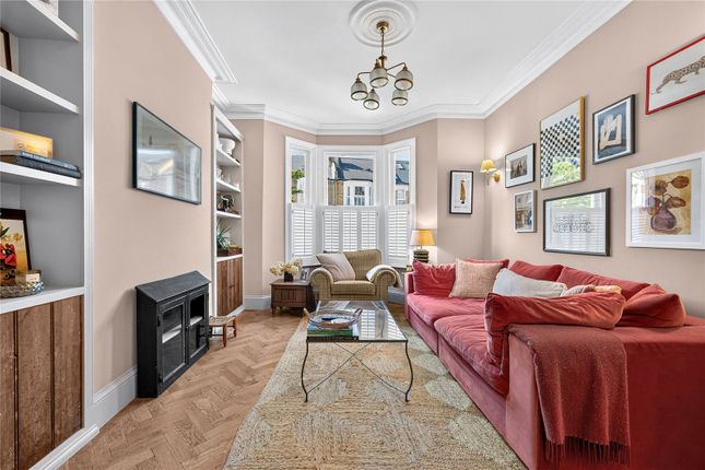 37, Worlingham Road, London photo 2