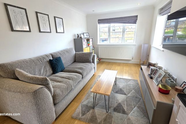 1 Bed Flat For Sale Victoria Road, East Barnet En4