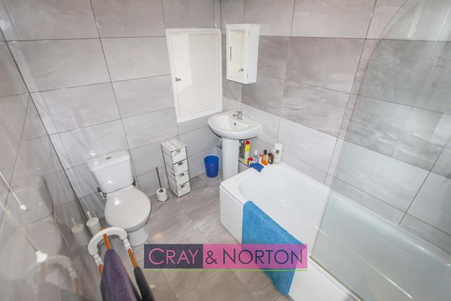 Flat 5 Sidda House 350, Lower Addiscombe Road, Croydon photo 4
