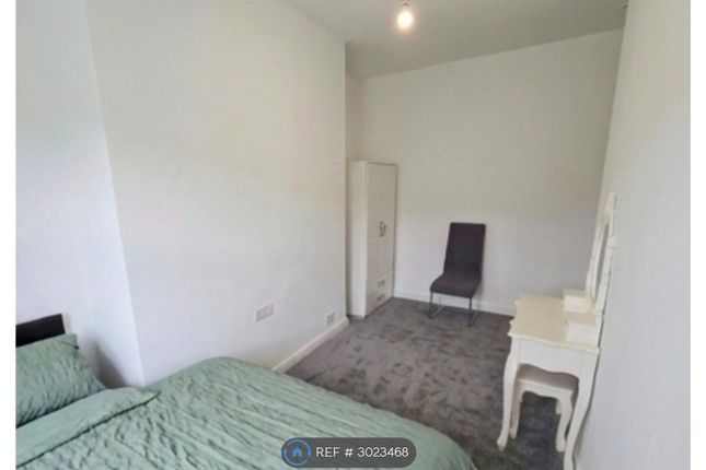 Hebble St, Huddersfield photo 3