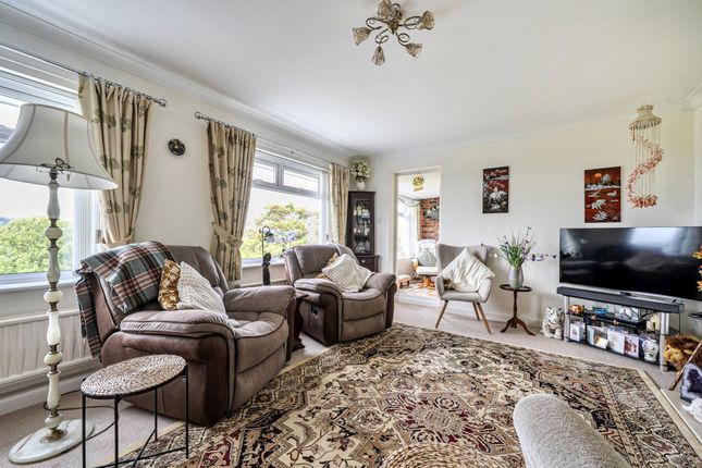 28, Pine Grove, Devon photo 4