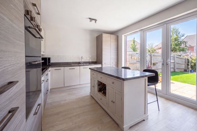 164 Homington Avenue, Coate, Wiltshire photo 3