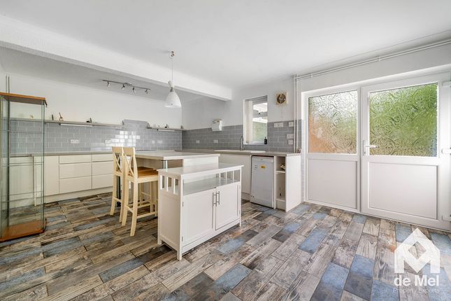 2, Nettleton Road, Cheltenham photo 4