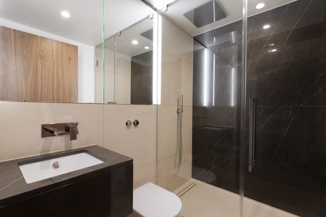 Apartment 607, 12, Sherwood Street, London photo 4