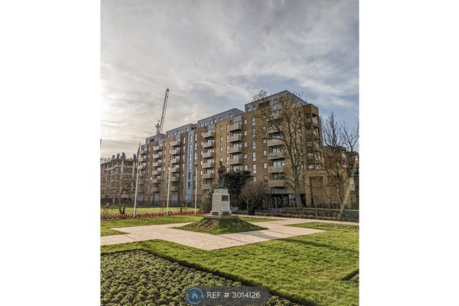 1-bed flat on Brewers Square, Dartford Kent, Dartford, £1,750/mo