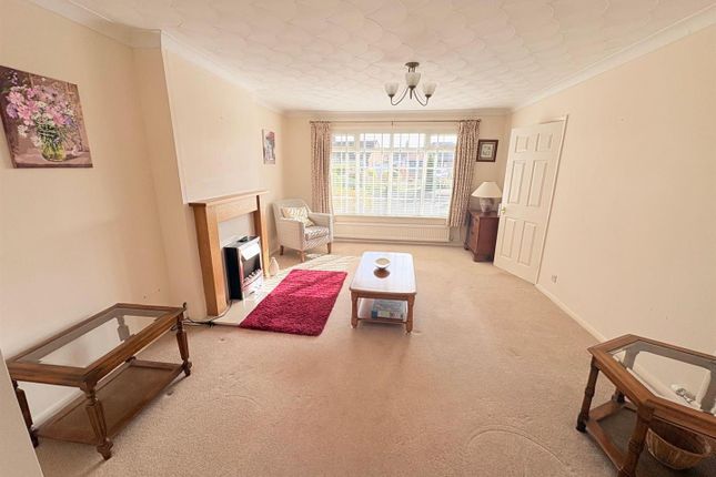 18, Burnt House Lane, Fareham photo 4