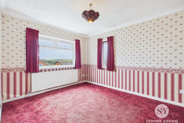 16 Pleckfarm Avenue, Blackburn photo 4
