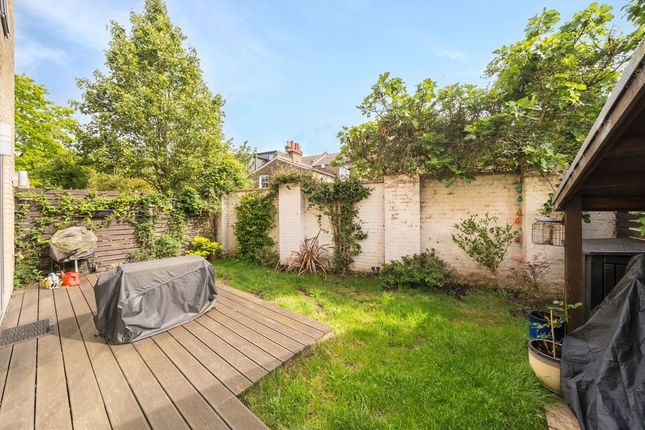 7, Hayward Mews, London photo 2