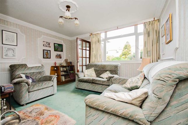 51, High Grange, Lichfield photo 3