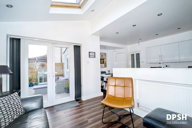 3 Marsden Avenue, Leeds photo 4
