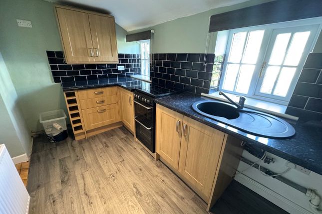 6, Jane Hills, Shipley photo 3
