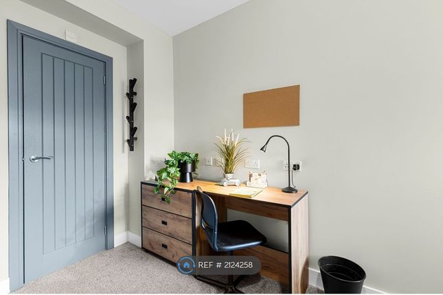 All Rooms: Desk W Chair, Noticeboard