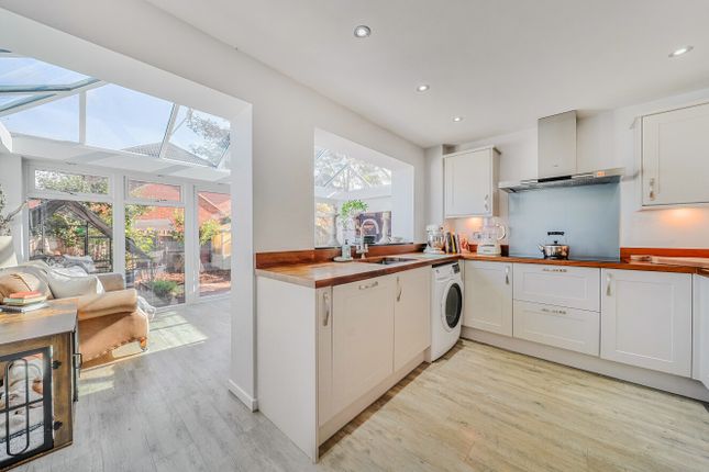 7, Strawberry Fields, Tadley photo 4