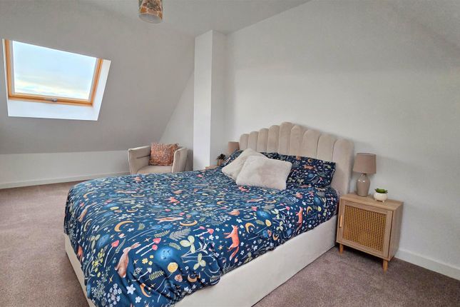 18, Wiltshire Drive, Bradwell photo 4