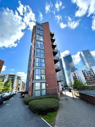 Thumbnail Flat for sale in City Road East, Manchester