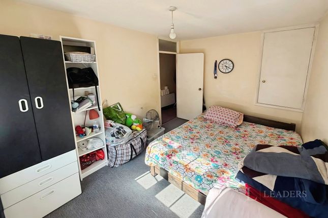 84, Milverton Green, Bedfordshire photo 5