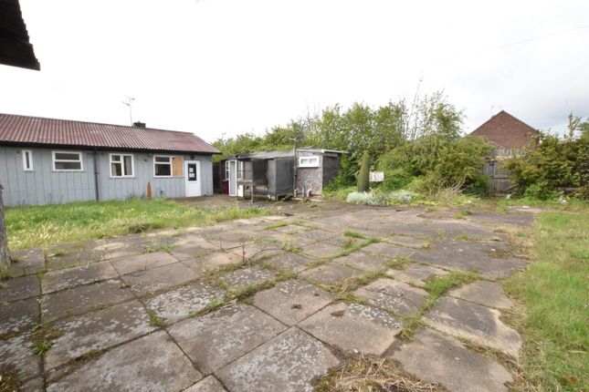 Semi-detached bungalow for sale in Derwent Road, Scunthorpe