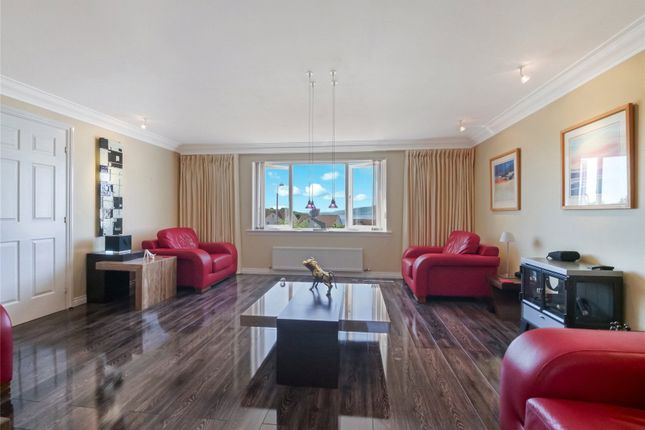 10, Redwing Drive, Greenock photo 3