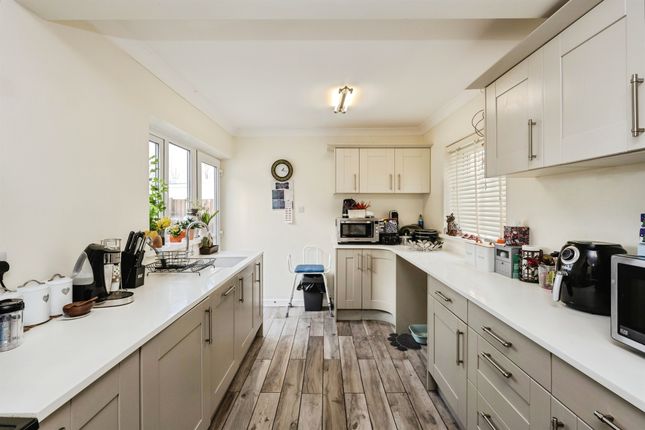 27, Snowdon Drive, Swansea photo 2