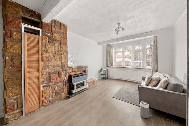 Castle Road, Northolt photo 3