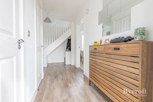 14, Wainscot Drive, Great Yarmouth photo 3