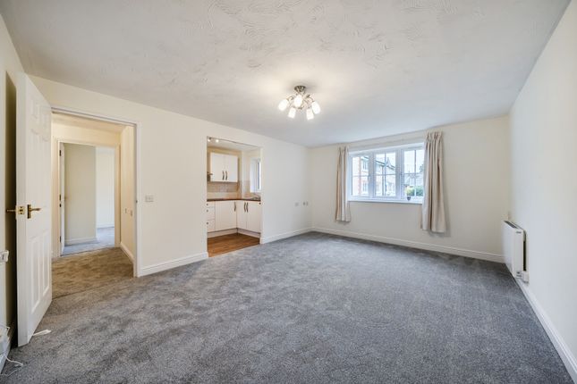 Flat 25, Hutchings Lodge,, High Street, Hertfordshire photo 2
