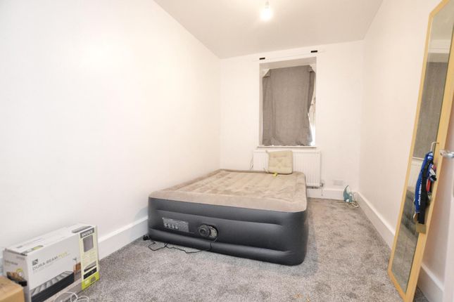33, Milner Road, London photo 4