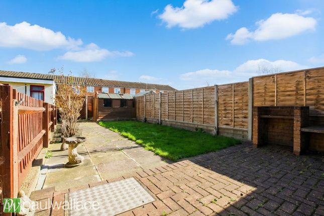 11, Bevil Court, Hoddesdon photo 4