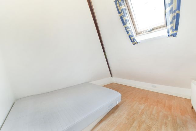 Clive Road, 159A ...