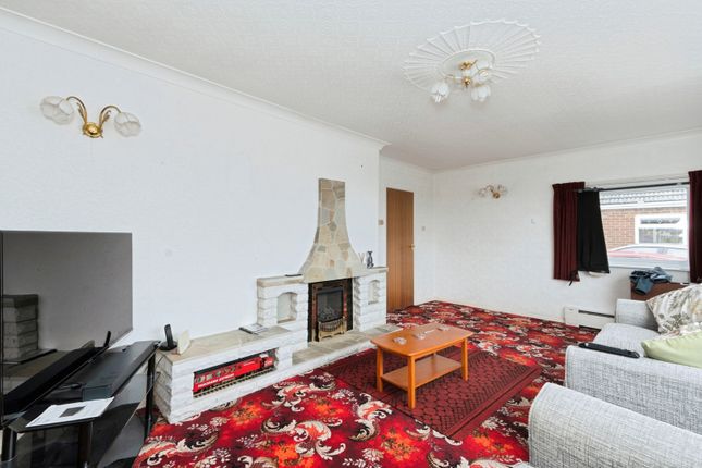 47, Glendale Drive, Blackburn photo 4