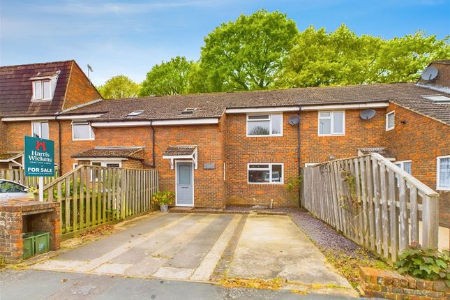 Terraced house for sale in Cook Road, Horsham