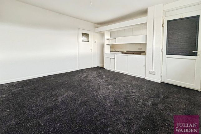 Flat 6, The Hollins, Stockport photo 2